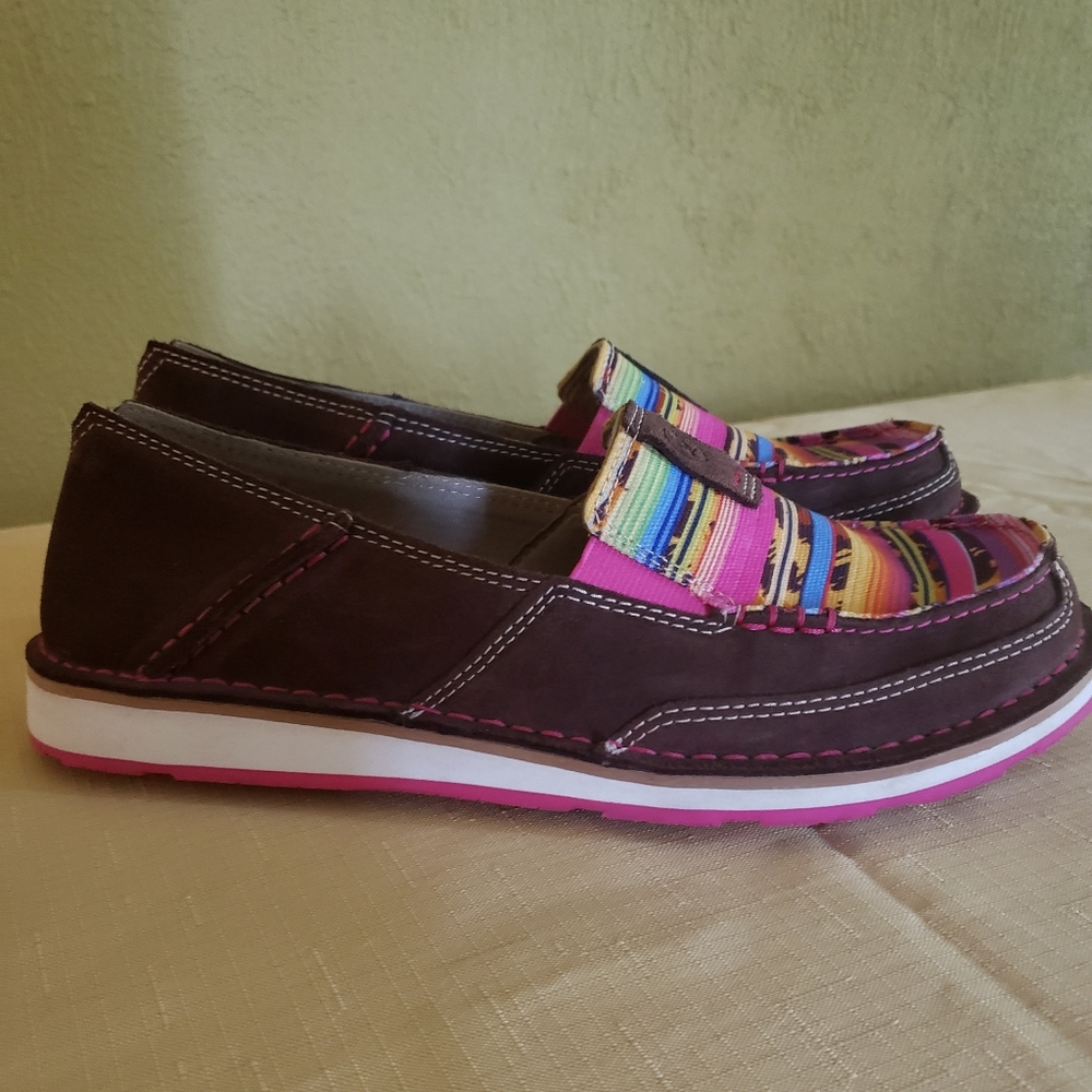 Ariat Cruiser